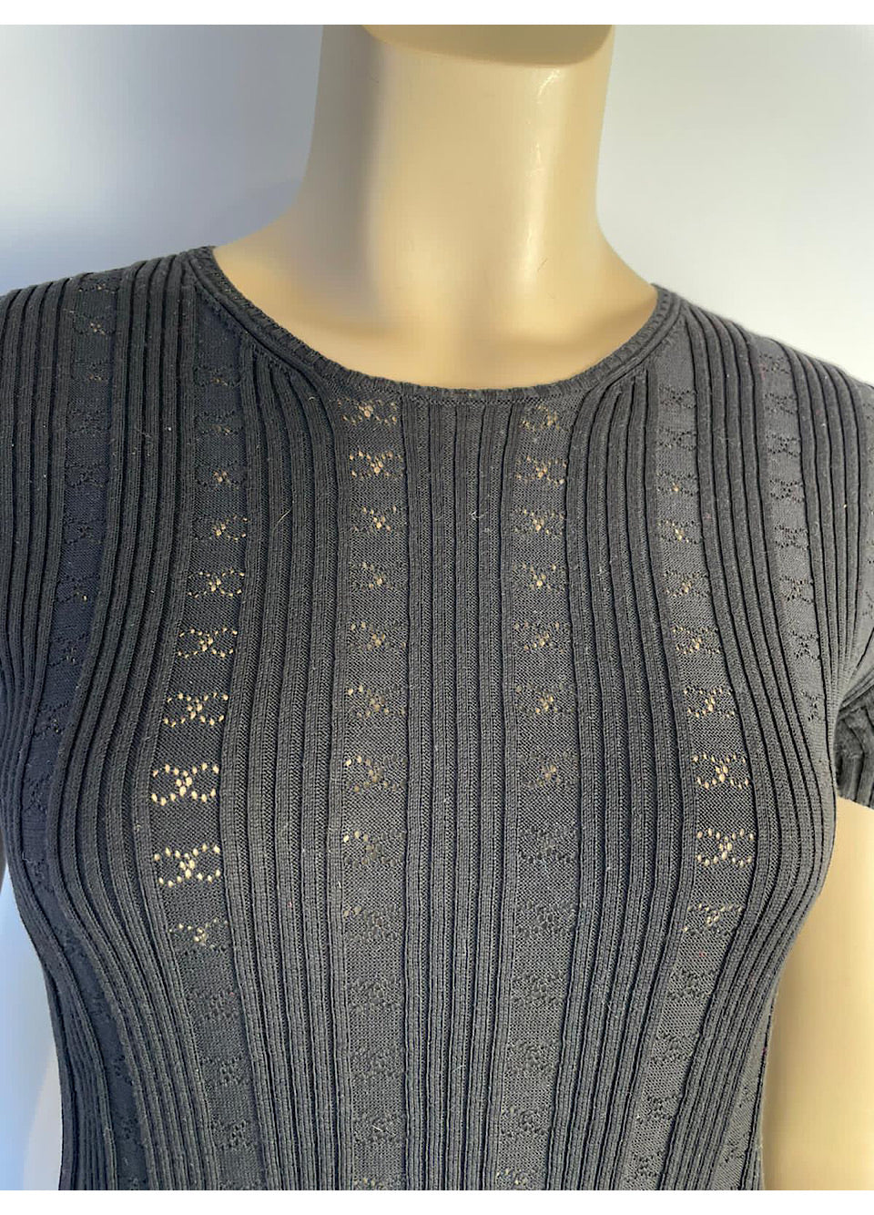 Chanel 05P, 2005 Spring Black Cotton knit interlocking CC logo Blouse top FR 40 US 4/6