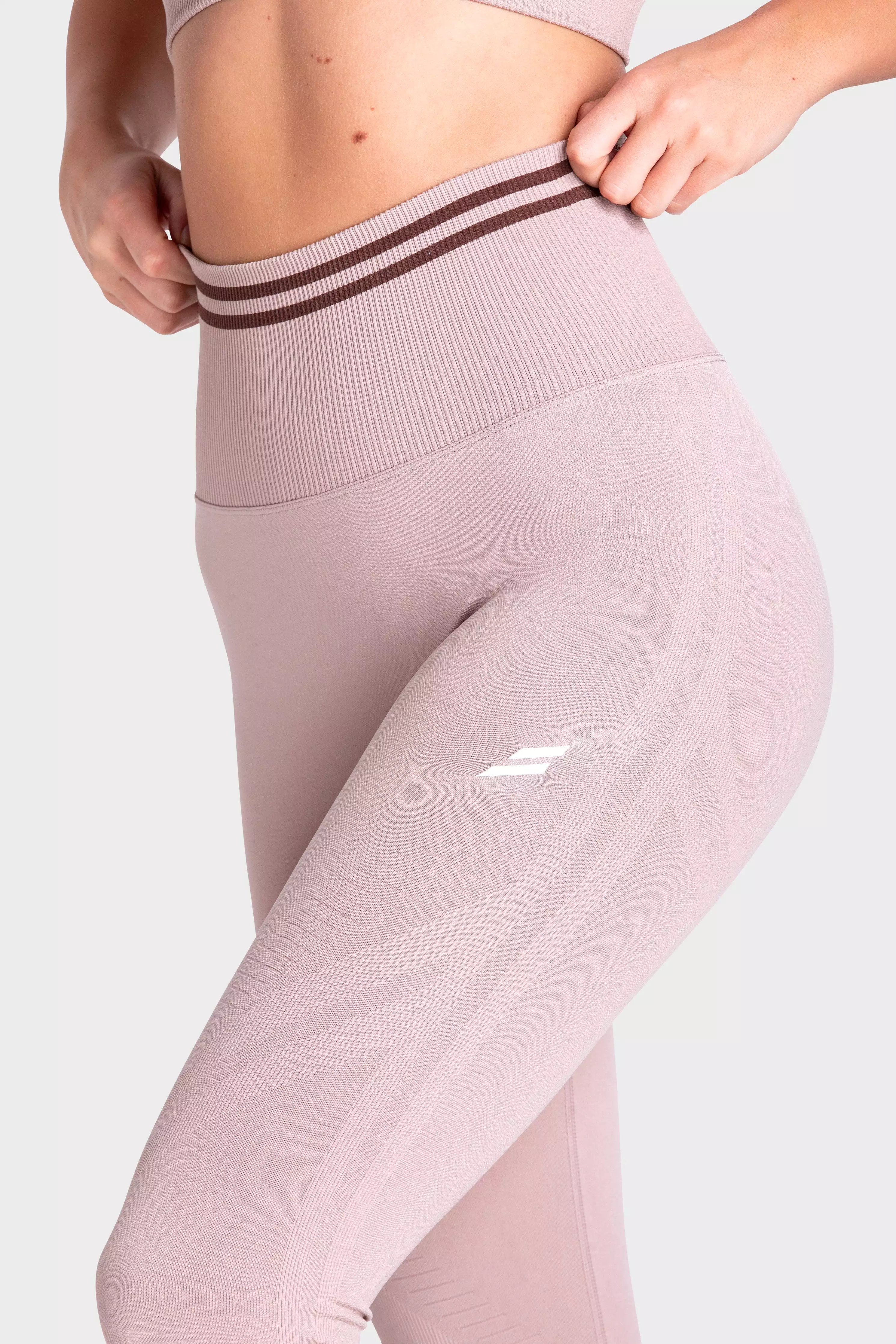 DYE Scrunch Seamless Leggings - Mocha Brown