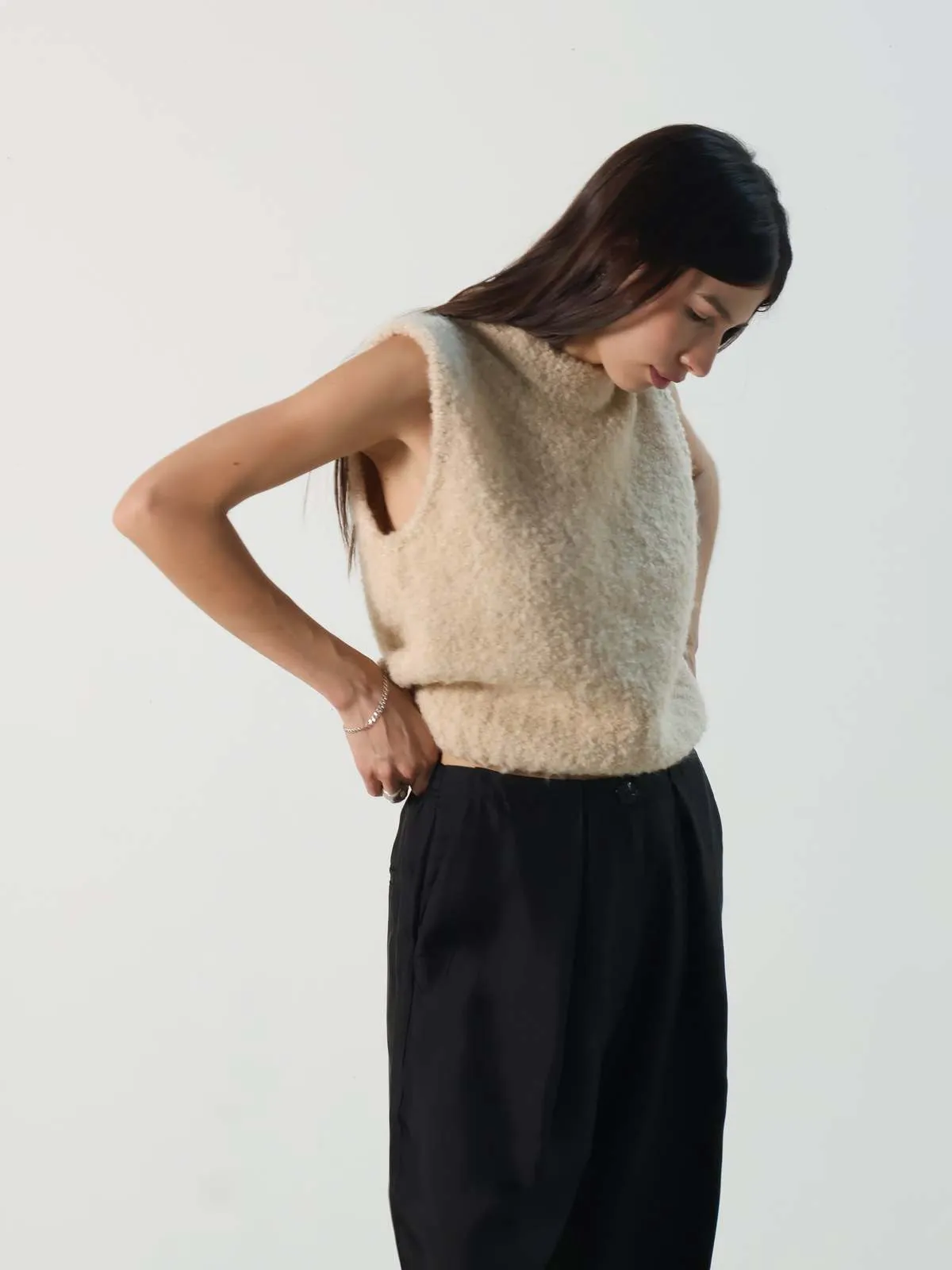 Edlyn Sleeveless Sweater - Cream