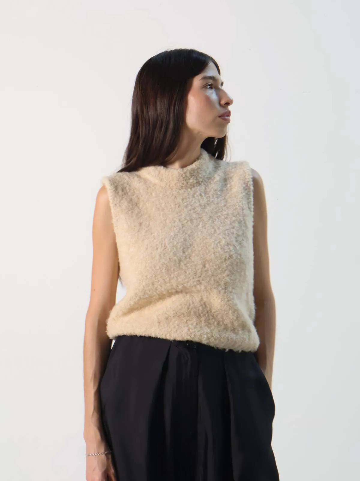 Edlyn Sleeveless Sweater - Cream