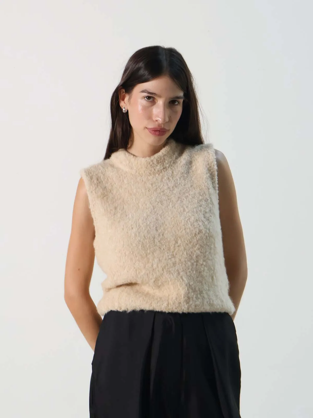 Edlyn Sleeveless Sweater - Cream