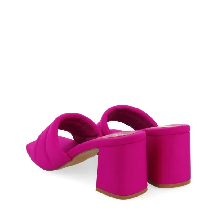 FUCHSIA HEELLESS SANDALS FOR WOMEN BUCODA