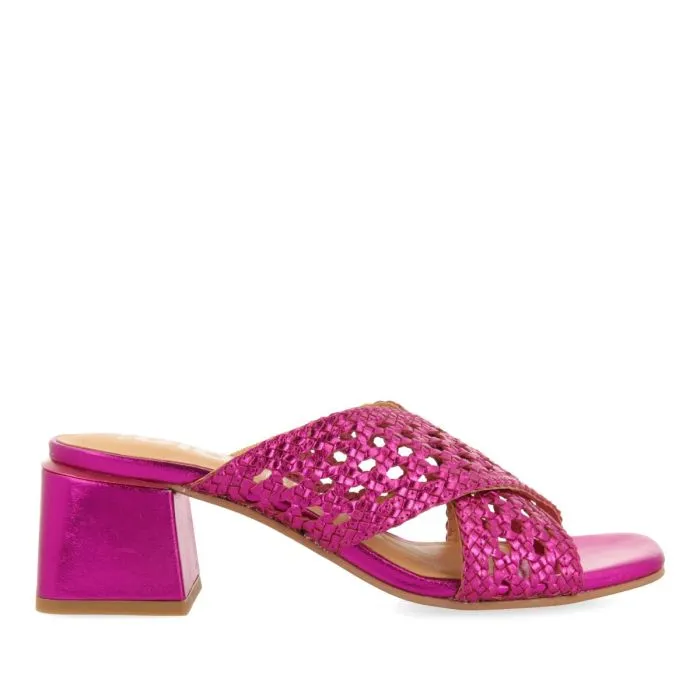 OPEN-TOE FUCHSIA SANDALS WITH BRAIDED DETAILS FOR WOMEN CLARCONA