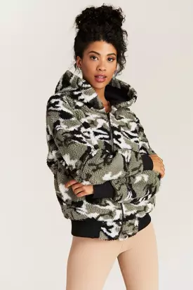 Strut This Abby Jacket Camo Sherpa